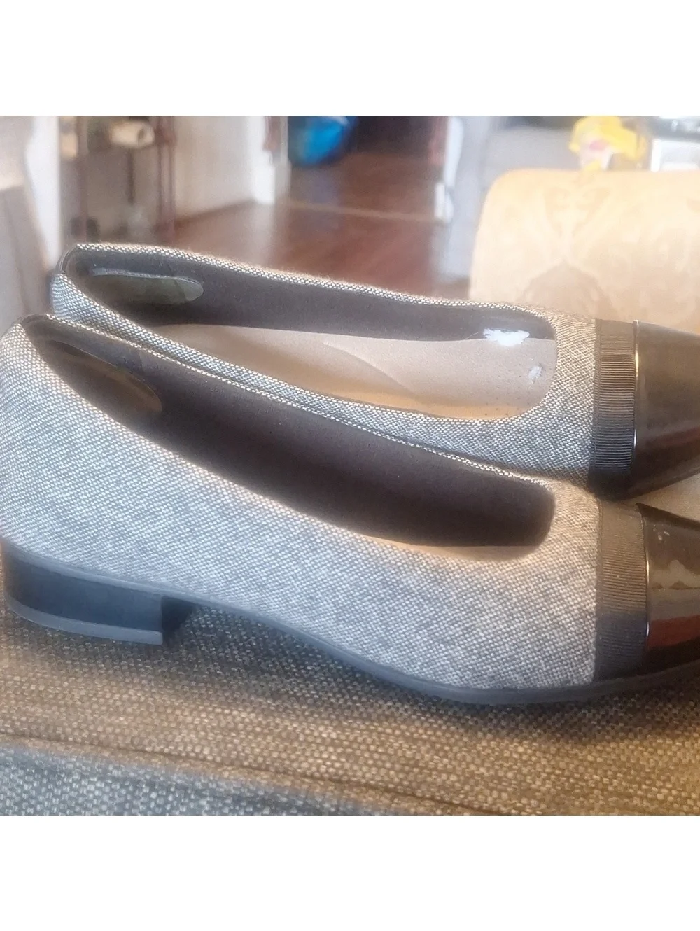 Clarks elegant flats